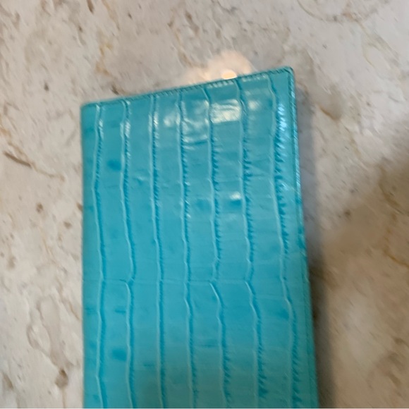 Karen callan designs small clutch or photo book. Teal leather magnetic closure - Picture 3 of 8